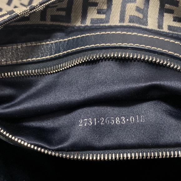 Fendi zucca shoulder bag - Picture 11 of 11